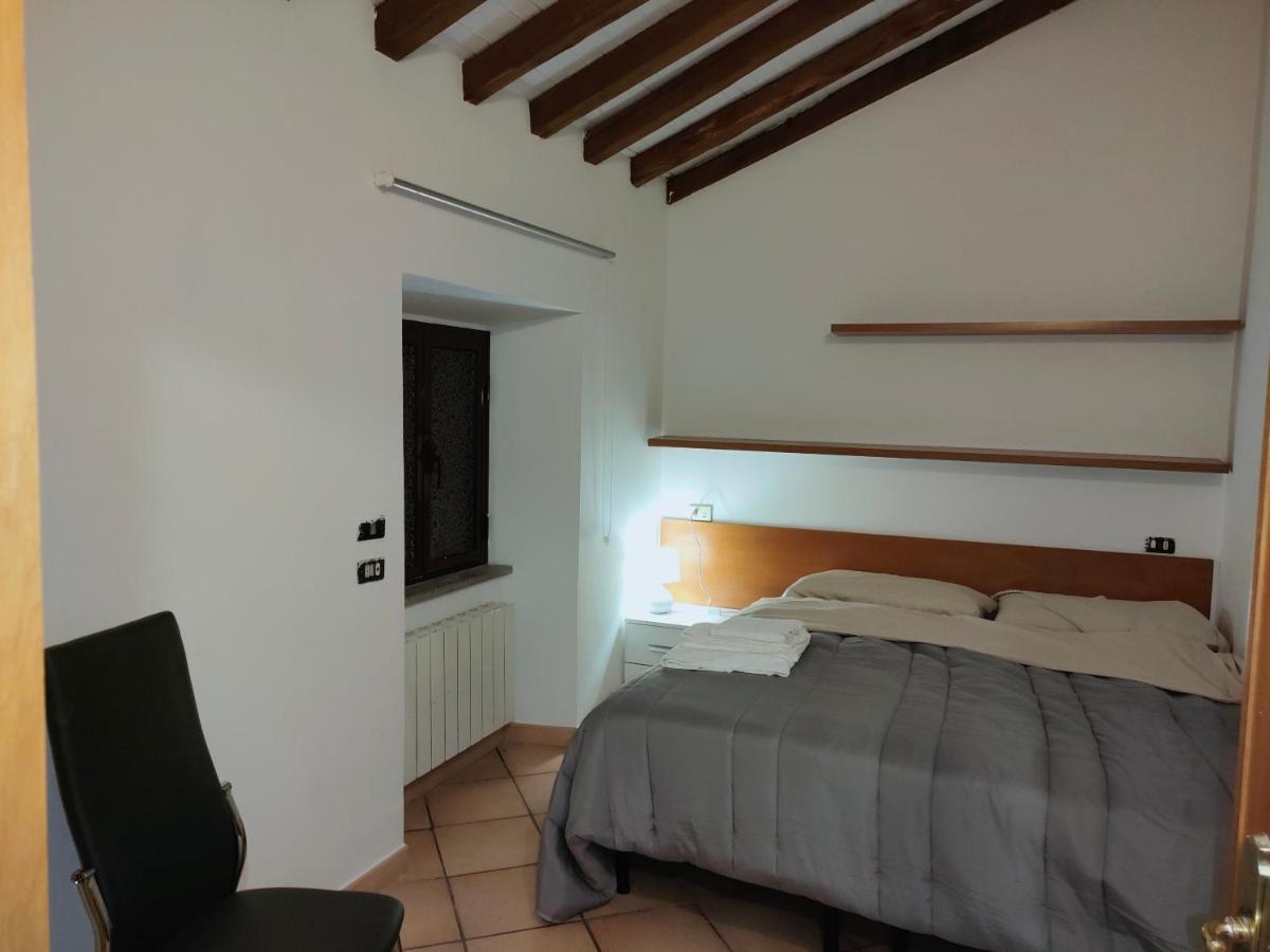 Francigena Viterbo Apartment Con Parcheggio Gratuito A Soli 2 Minuti Exterior foto